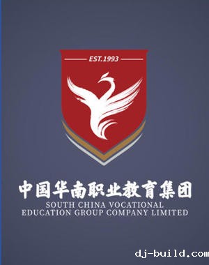 杨 泱